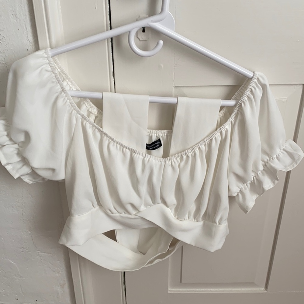Shein tie around stomach top. Size M